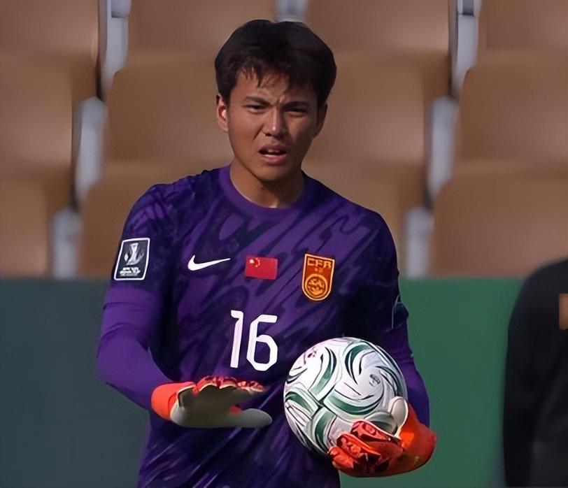 世界杯比赛直播下载-他是跟李昊齐名的中国门将，刚出道就加盟拜仁，如今却销声匿迹
